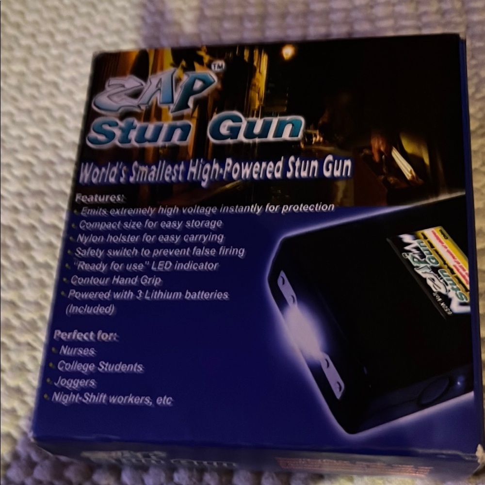 Black Holster Clip for Secure Phone Carrying